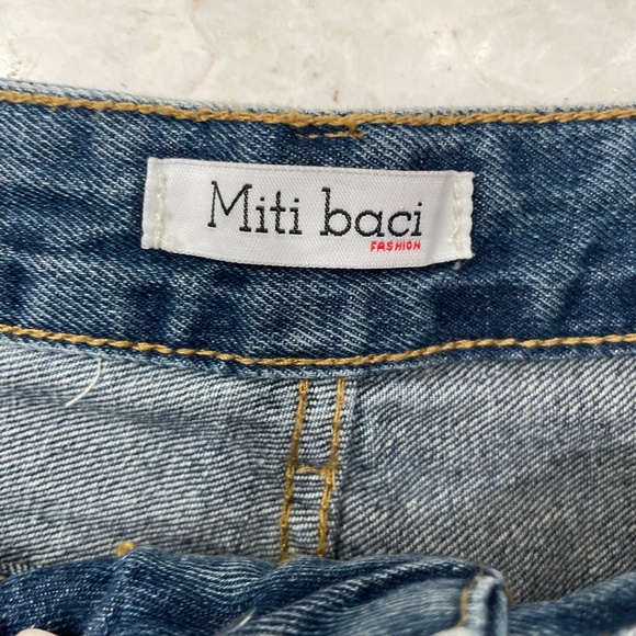 MITI BACI {XL} Jean Shorts Lace-Up Dark Wash NWT - Picture 5 of 9